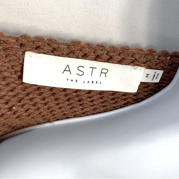 ASTR Women’s Rust Wrap Sweater - Picture 3 of 5